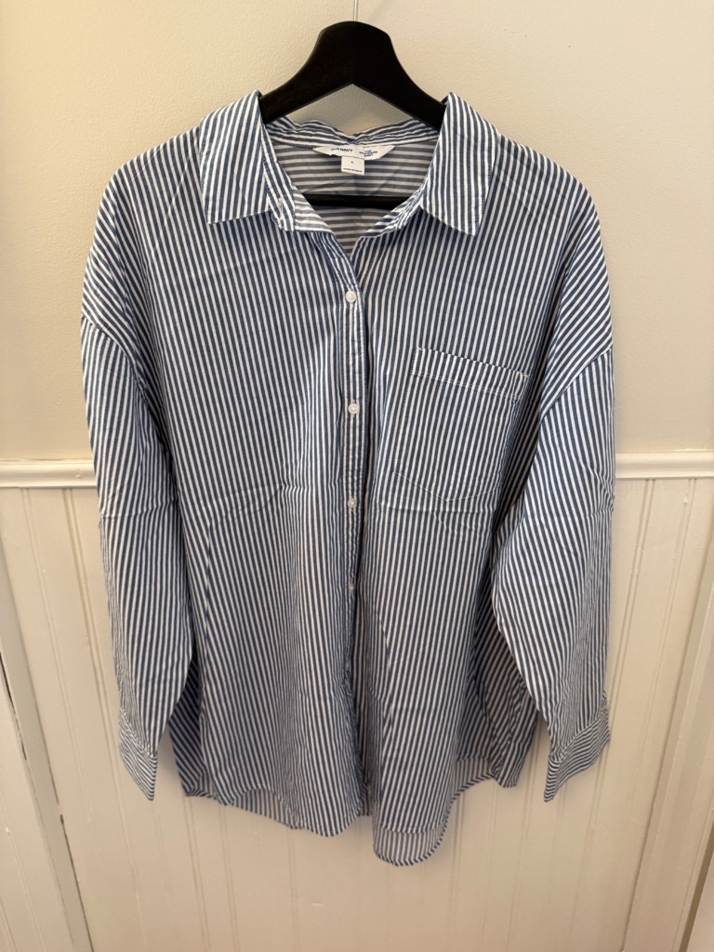 Old Navy 100% Cotton Blue and White Striped Boyfriend Button-Up Shirt